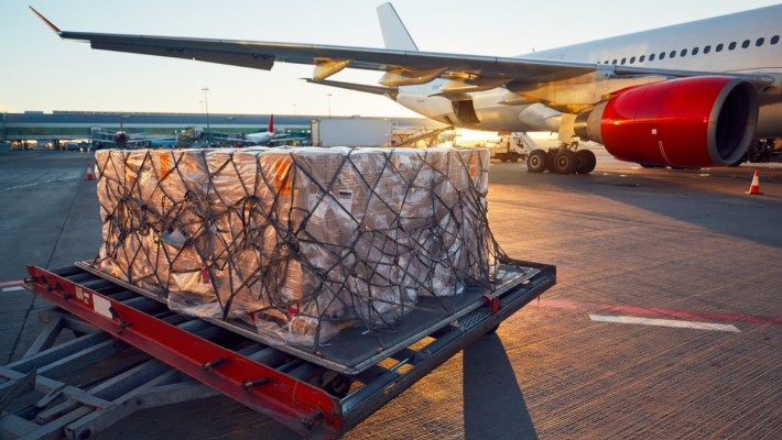 What Are the Stages in the Air Freight Forwarding Process?