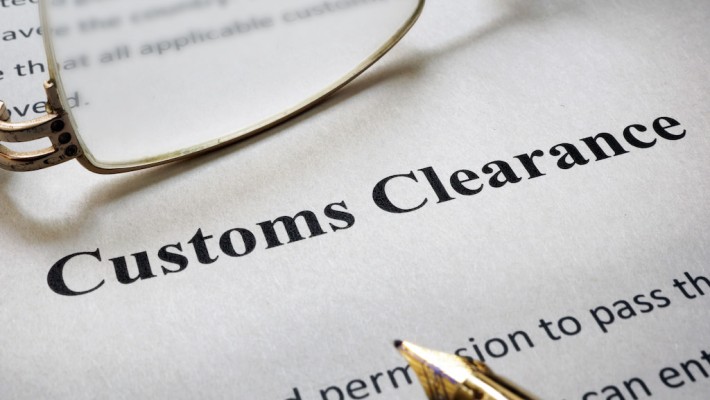 How to Calculate Custom Clearance Charges? FedEx, DHL, and Package